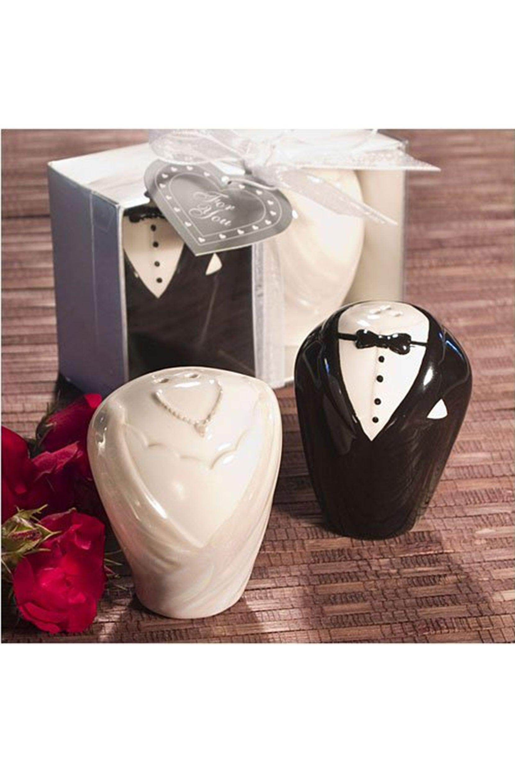 Bride and Groom Salt&Pepper Shakers Set CGF0190 (Set of 6 pcs) - COCOMELODY